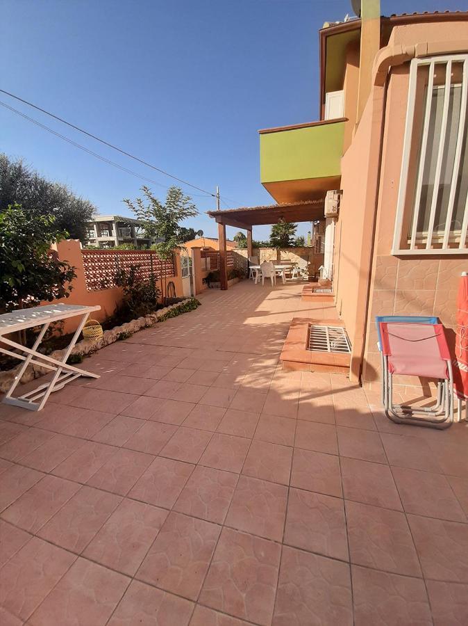 Sun Sea And Relax Villetta A Due Passi Dal Mare Solanas  Exterior photo